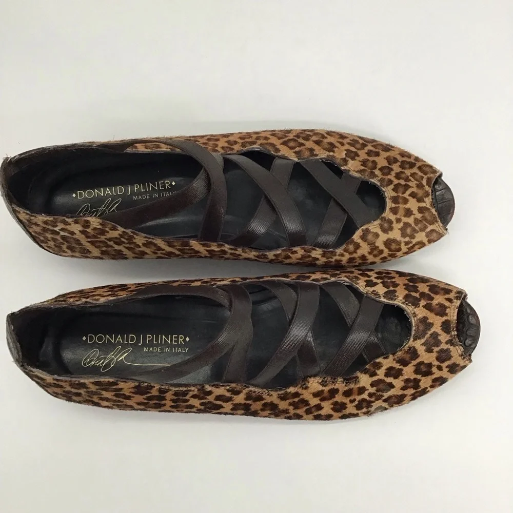 DONALD J PLINER Eike Italian Pony Hair Peep Toe Flat Casual Career Size 7N